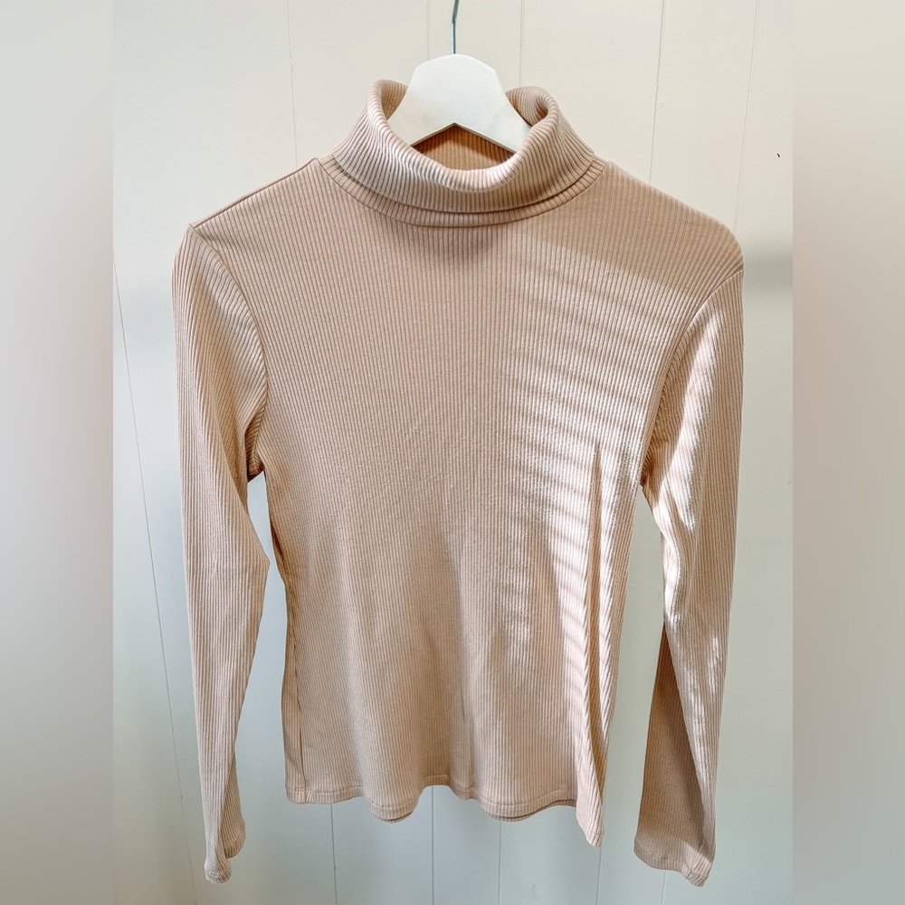turtleneck